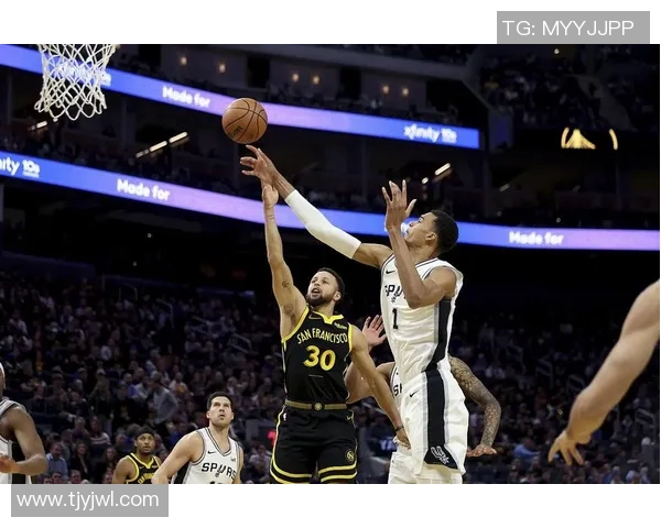 2016年NBA季后赛马刺与勇士巅峰对决回顾及精彩瞬间分析 2016年NBA季后赛马刺与勇士巅峰对决回顾及精彩瞬间分析