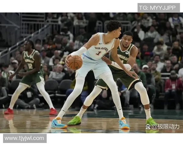 最新猛龙与雄鹿对决分析解析球队状态与战术策略