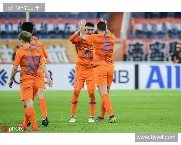 山东鲁能与柔佛对决结果揭晓精彩瞬间回顾与分析