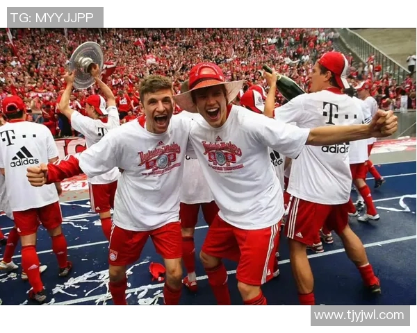 拜仁慕尼黑对阵杜伦精彩比赛录像回顾与分析