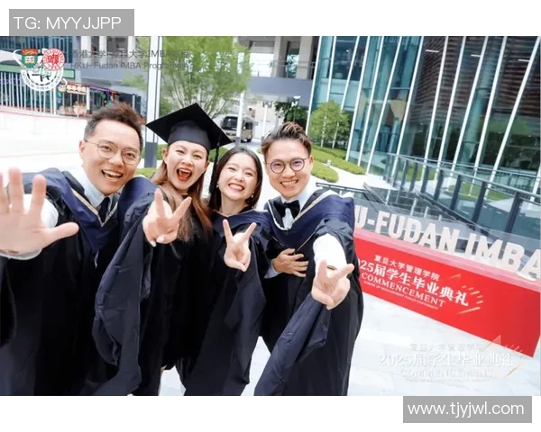 成都羽毛球队边路渗透战术解析与热点关注MBA 成都羽毛球队边路渗透战术解析与热点关注MBA