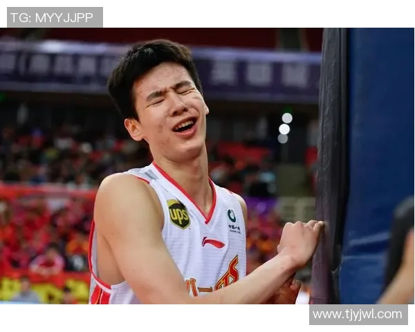 郭昊文:从青涩少年到篮球新星的成长之路与未来展望 郭昊文:从青涩少年到篮球新星的成长之路与未来展望