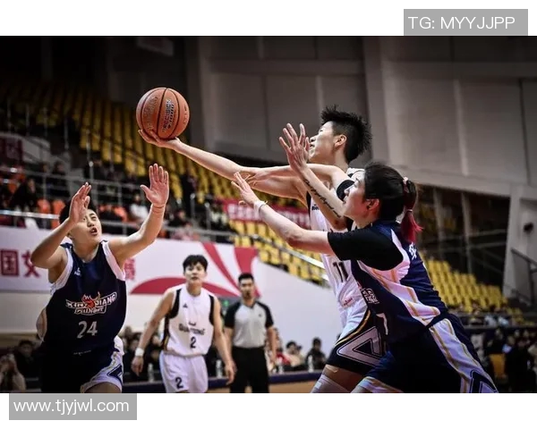 山东黄金迎战北京北控争夺篮球赛季关键胜利的精彩对决