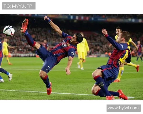 比利亚雷亚尔主场迎战马竞双方争夺西甲关键三分之战